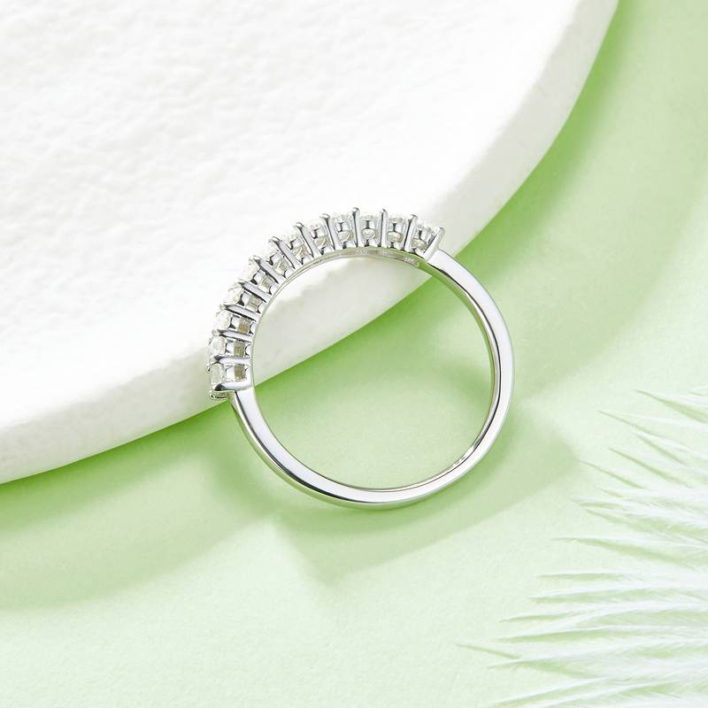 Egg shaped S925 silver plated platinum moissanite diamond women's ring 1.0 carat D-grade